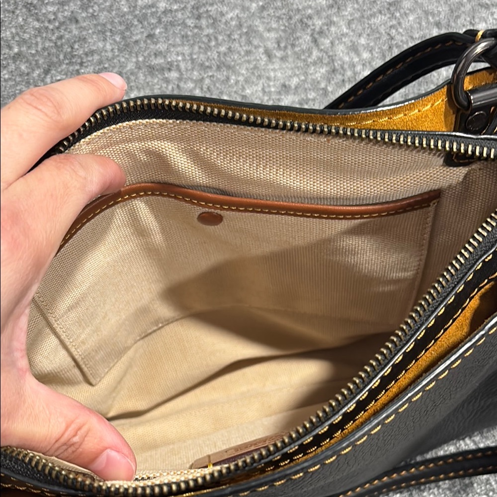 Coach leather bag - Picture 10 of 14